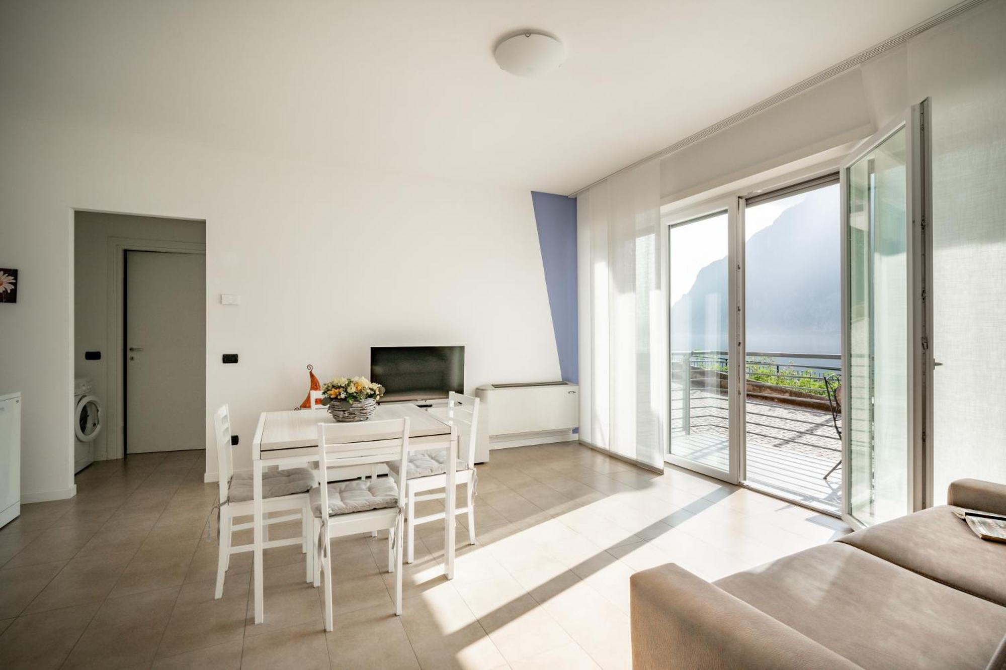 אבאדיה לריאנה Lake Como Casa La Rosa מראה חיצוני תמונה